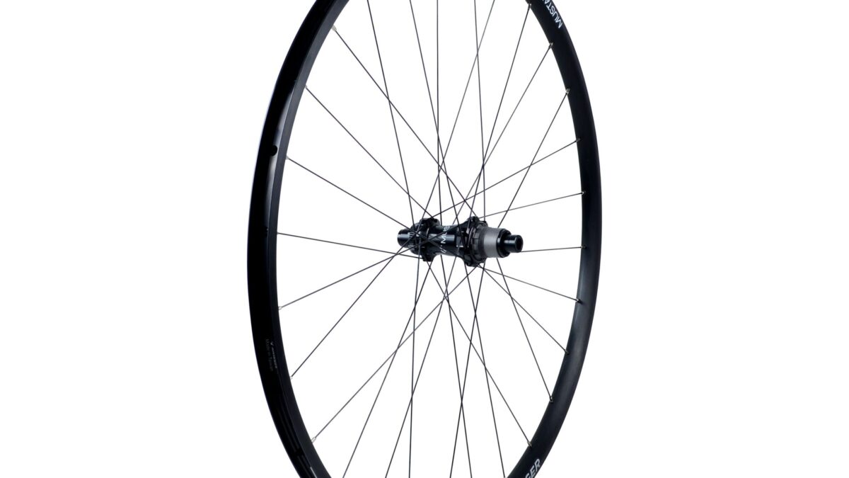 Bontrager Mustang Pro XD 29 TLR Neg rear wheel Hummi Bikes Bicycle Store