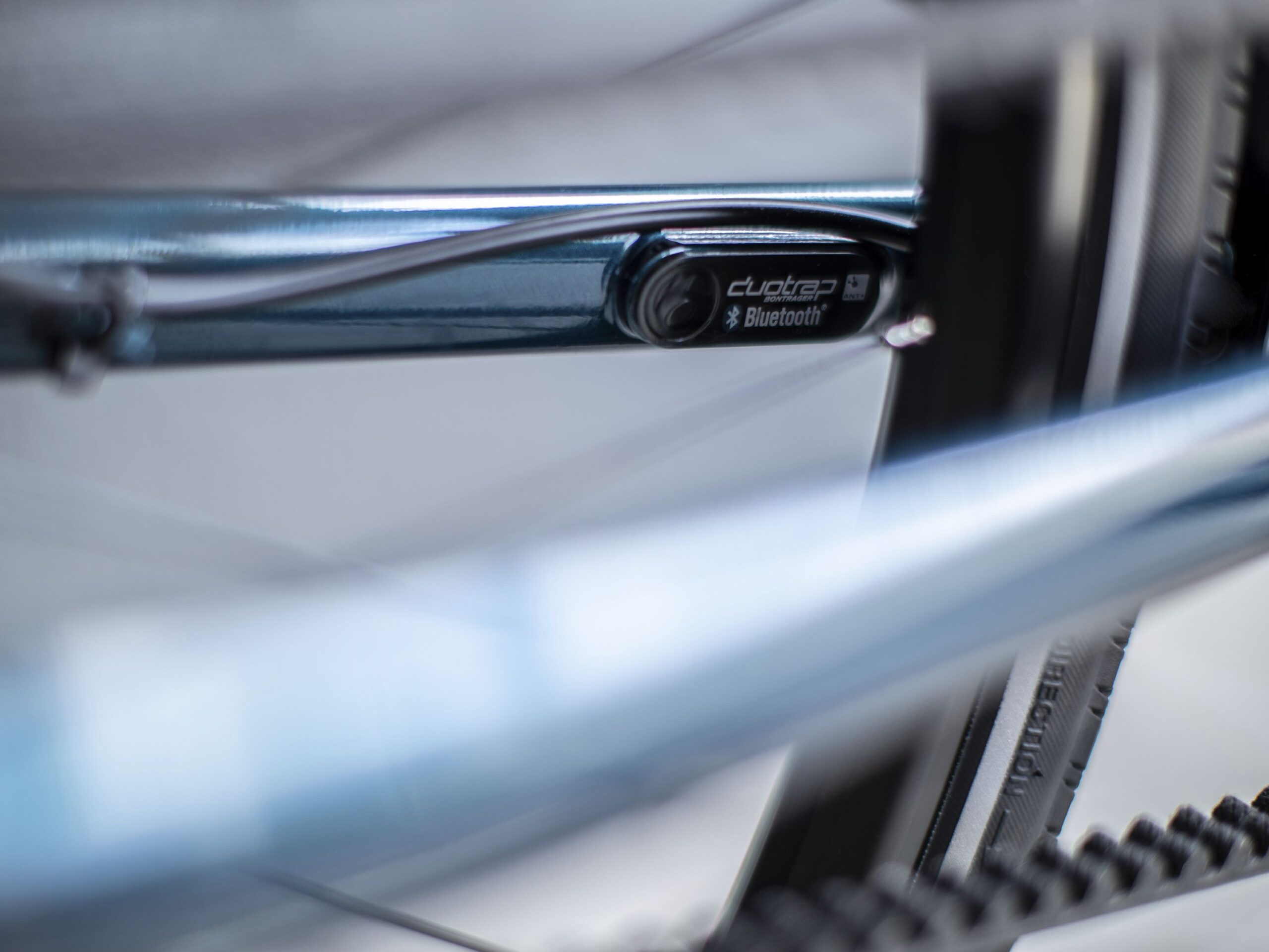 District 3 EQ Stagger M Dark Aquatic - Imagen 6