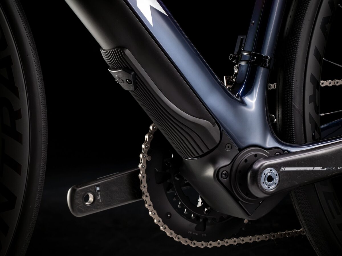 Domane + LT 7 52 Rage Red to Deep Dark Blue Fade - Imagen 4