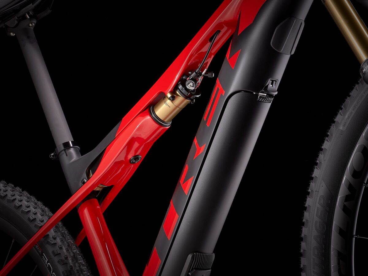 E-Cal 9.9 XTR EU XL 29 Gloss Radioactive Red/Matte Black - Imagen 10