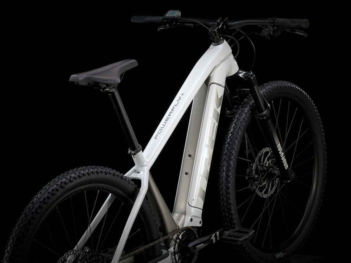 Powerfly 5 EU S 27.5 Crystal White/Metallic Gunmetal - Imagen 3