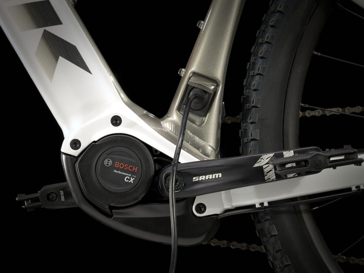 Powerfly 5 EU S 27.5 Crystal White/Metallic Gunmetal - Imagen 4