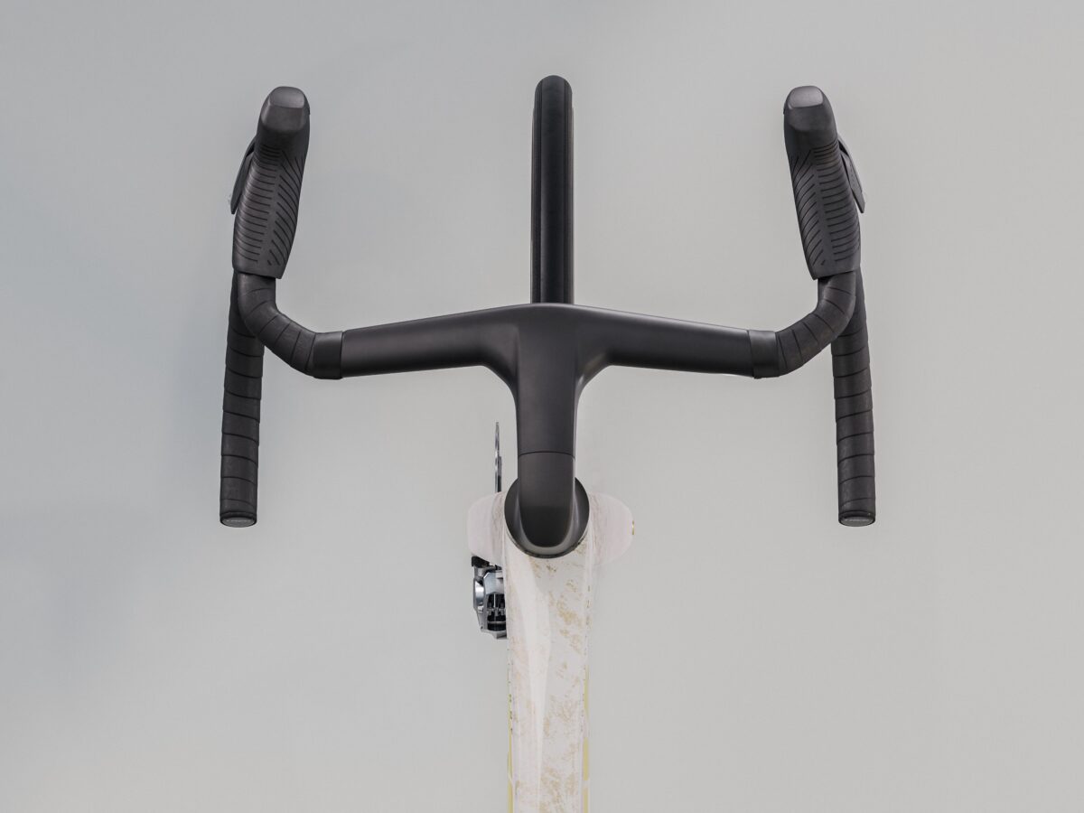 Trek Madone SLR 9 AXS S Era White/Supernova Marble GEN 8 - Imagen 3