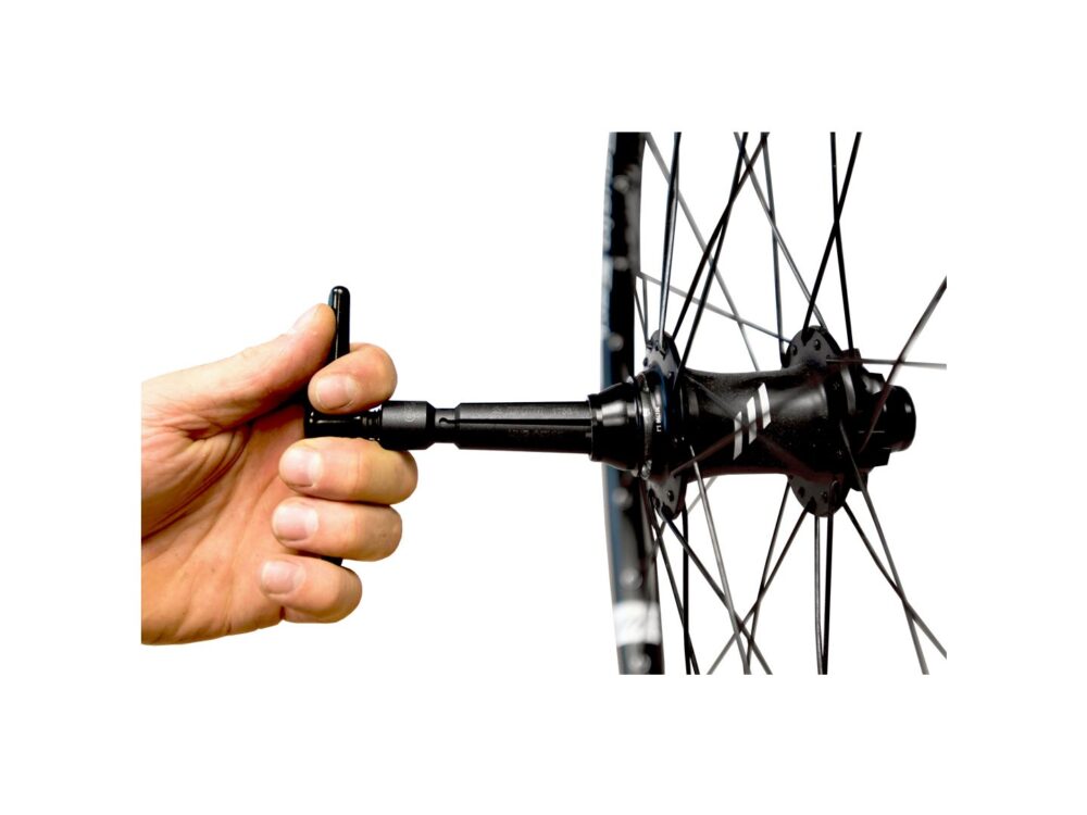 Alternative view of TOL UNR HUB GENIE 12&15MM
