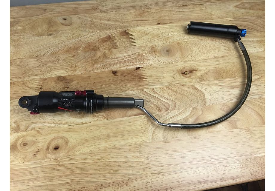 Alternative view of SHK FOX MY14 EPIC COMP/COMP CRB/EXP CRB 29/MTHN FLOAT IV 8.1X2.1 MICRO W/AUTOSAG (976-63-076) - CNRC