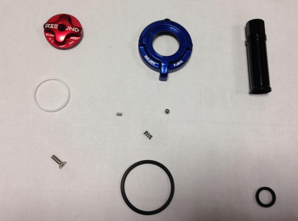 SUB MY14 SHAFT FASTENER/KNOB KIT TOP ADJUST SWORKS MY12-14SID(11.4415.009.010)