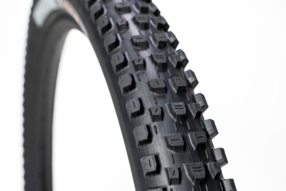 Alternative view of DISSECTOR GEN2 MOUNTAIN 29X2.40 60 TPI FOLDABLE 3CG/EXO+/TR