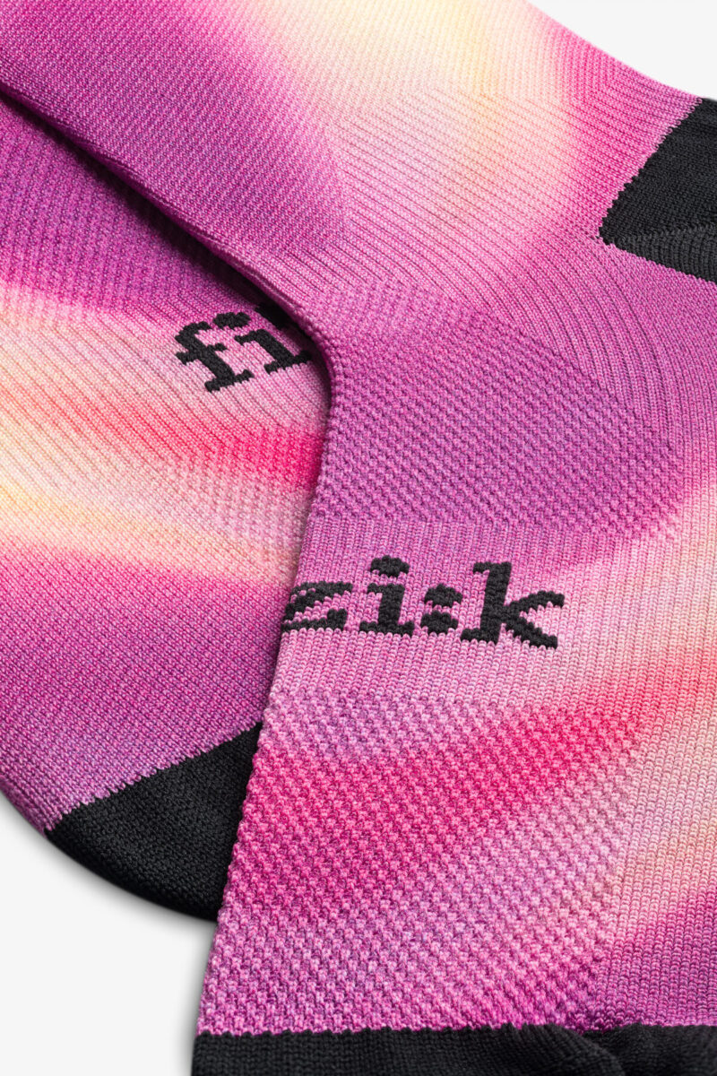 Alternative view of CALCETIN FIZIK MY25 FADED PURPLE/YELLOW M (40-43)