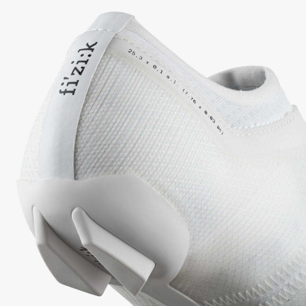 Alternative view of VENTO VEGA CARBON WHITE/WHITE 38