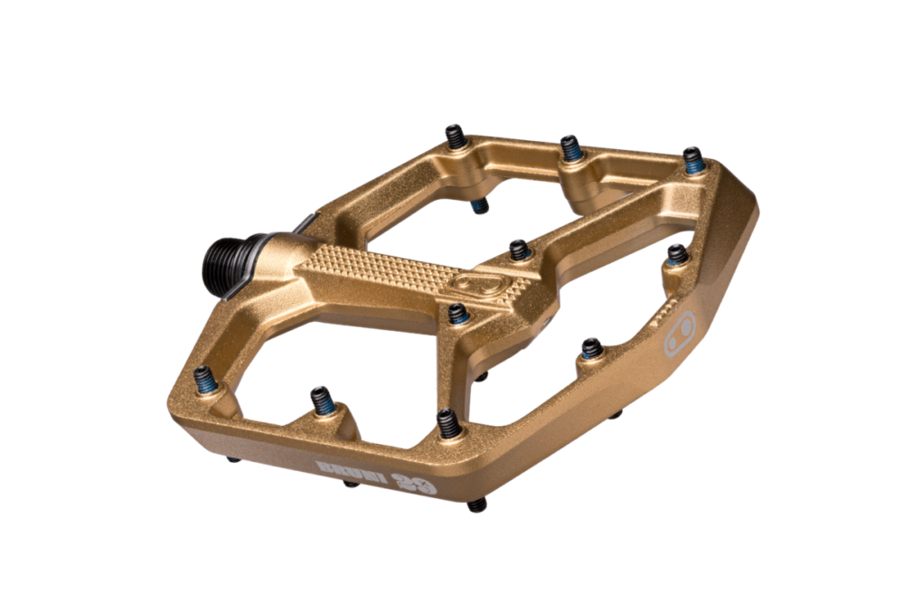 CRANK BROTHERS STAMP 7 LARGE LOIC BRUNI SIGNATURE EDITION (EXTRA PINS KIT INCLUDED)